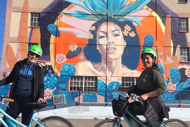 Mural Bike Tour - Bicycle and Water Included