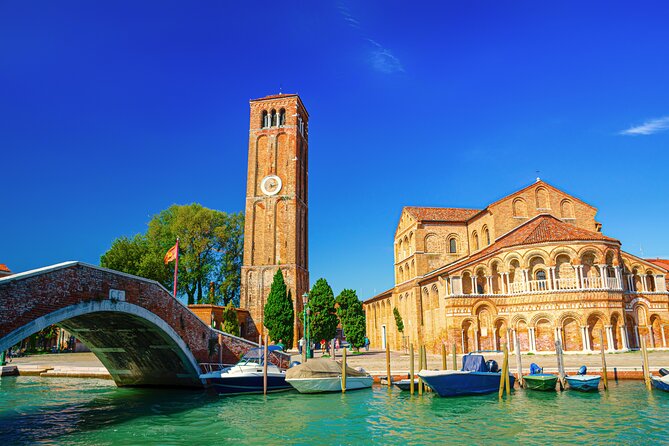 Murano & Burano Islands Guided Small-Group Tour by Private Boat - Weather and Sun Protection
