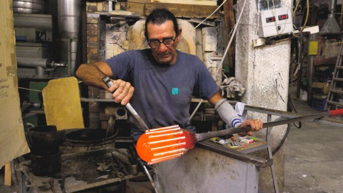Murano: Glass Blowing Experience at Gino Mazzuccato Factory - Frequently Asked Questions