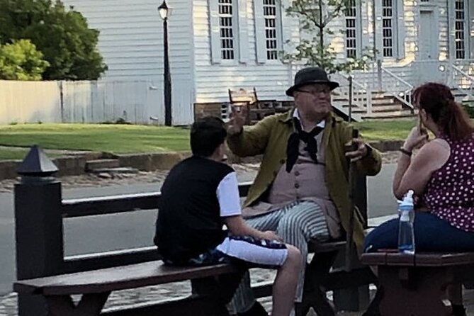 Murder, Mayhem, and Scandal: 1-hour Historical Character Tour - Exploring Williamsburgs Captivating History