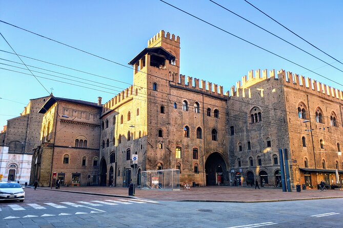 Murder Mystery in Bologna: Exploration Game and Tour - Exploring Landmarks and Discoveries