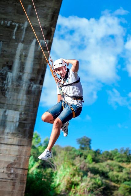 Murillo De Gállego Huesca: Bungee Jumping Over the River - Experience Highlights