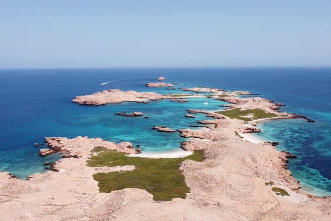 Muscat Snorkeling Trip to Daymaniyat Islands - Whats Included in the Package