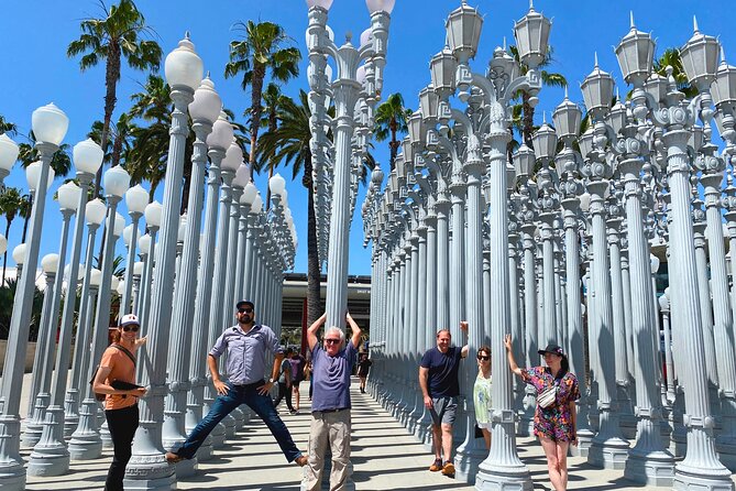 Museum Row Tour: the Fast and Fossilized With Academy Ticket - Insights From the Knowledgeable Tour Guide