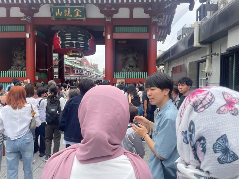 [Muslim Friendly] Tokyo: Asakusa Historical Walking Tour - Local Crafts and Shops