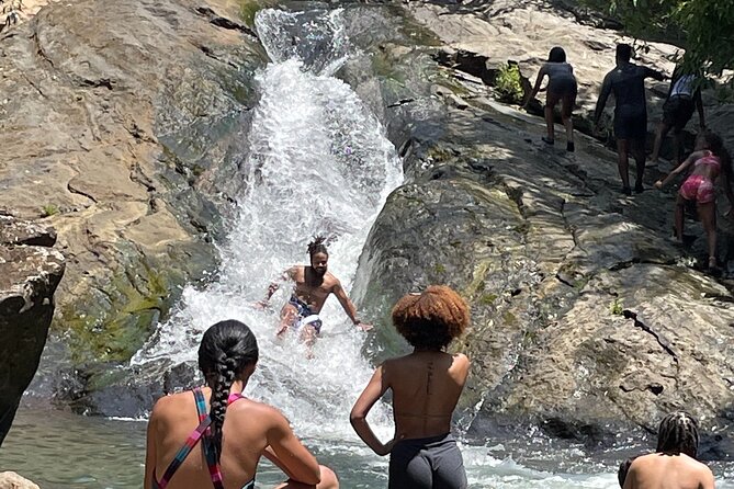 Must-See El Yunque Rainforest Tour With Waterslides and Beach - Savoring Luquillo Beachs Culinary Delights