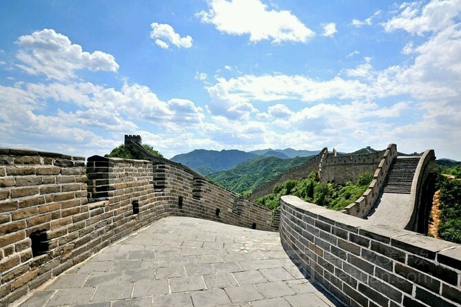 Mutianyu Great Wall Layover W/Round-Trip Airport Transfer - Key Points