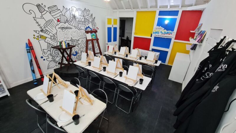 My Colourful Experience: Paint & Sip - Included Amenities