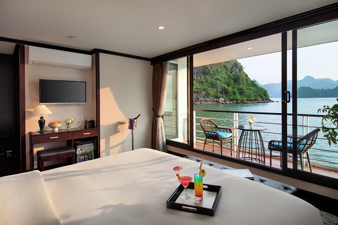My Darling Cruises 5 Star: Amazing 3 Days Exploring Halong & Cat Ba Island - Dining Experience