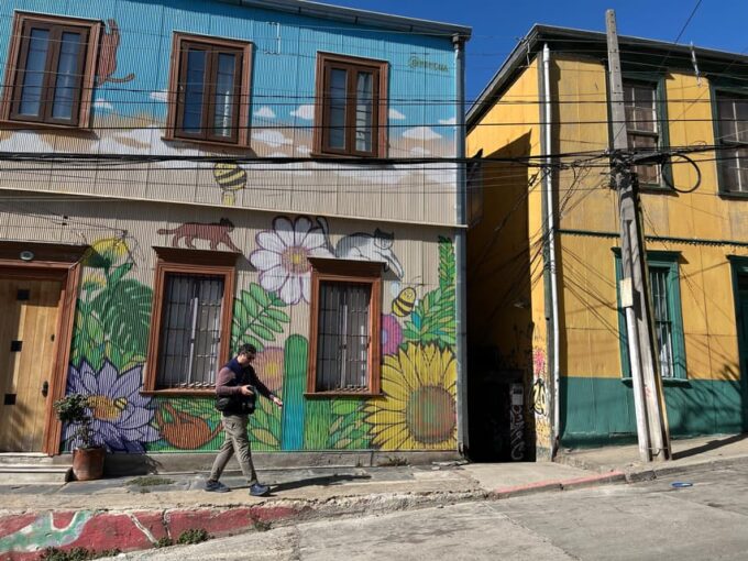 My Love Valparaiso, the Jewel of the Pacific ; Fullday Tour - Exploring Valparaisos Vibrant Hills