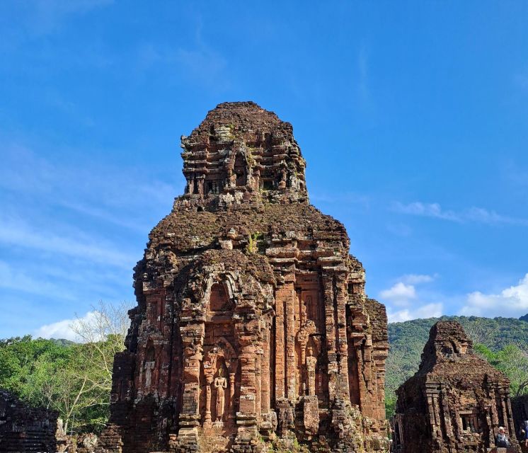 My Son Holyland Luxury Private Tour From Hoi An/Da Nang - Visiting My Son Sanctuary