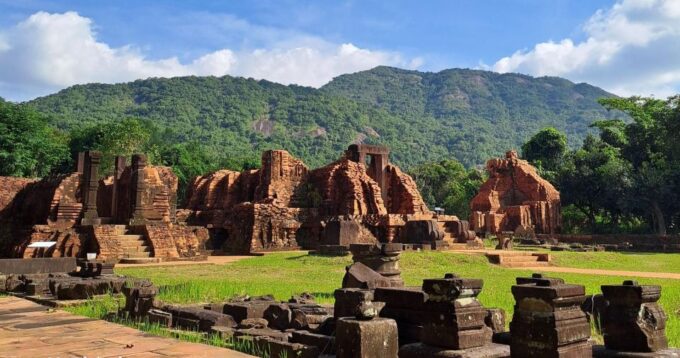My Son Holyland Luxury Private Tour From Hoi An/Da Nang - Inclusions and Exclusions