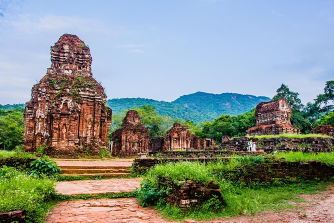 My Son Sanctuary Early Morning W. Knowledgeable Guide & Breakfast - My Son Tour With English-Speaking Guide