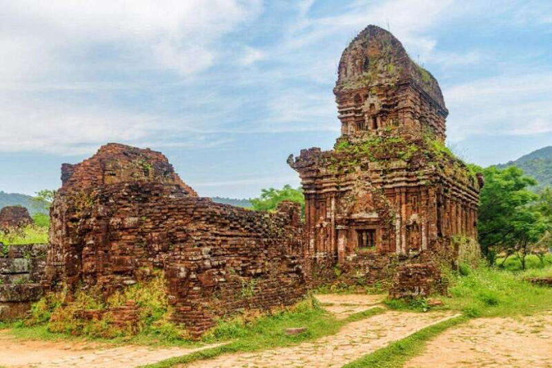 My Son Sanctuary & Hai Van Pass Transfer Hoi an To/From Hue - Pickup Locations and Departure Times