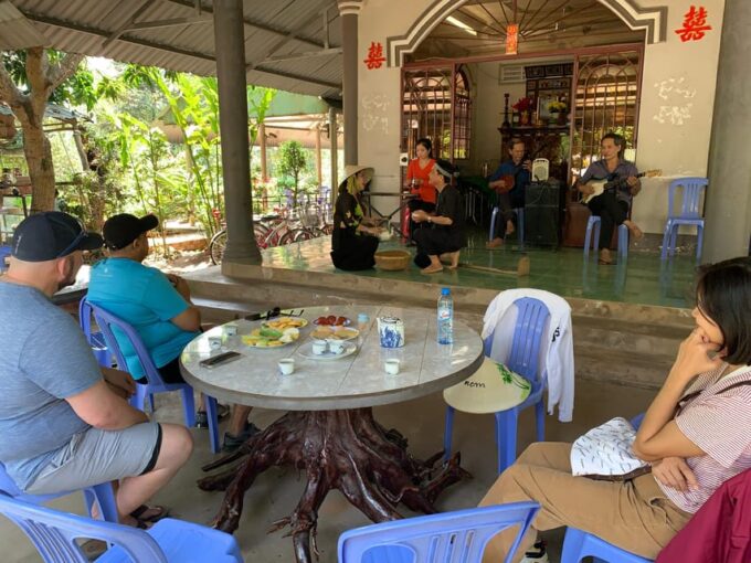My Tho Day Cruise - Experience the Authentic Mekong Delta - Dining and Refreshments