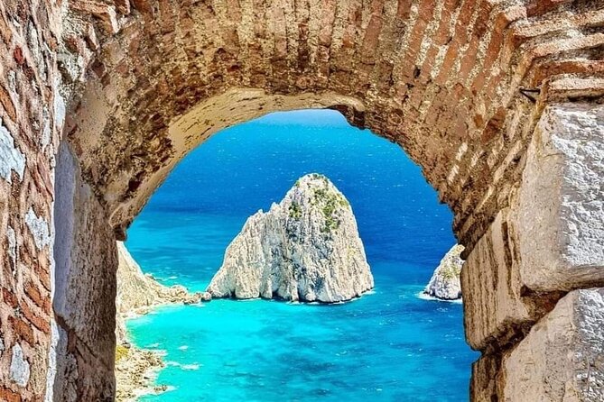 Mykonian Mosaic: First-Time Cruisers Adventure - Navigating Group Dynamics and Logistics