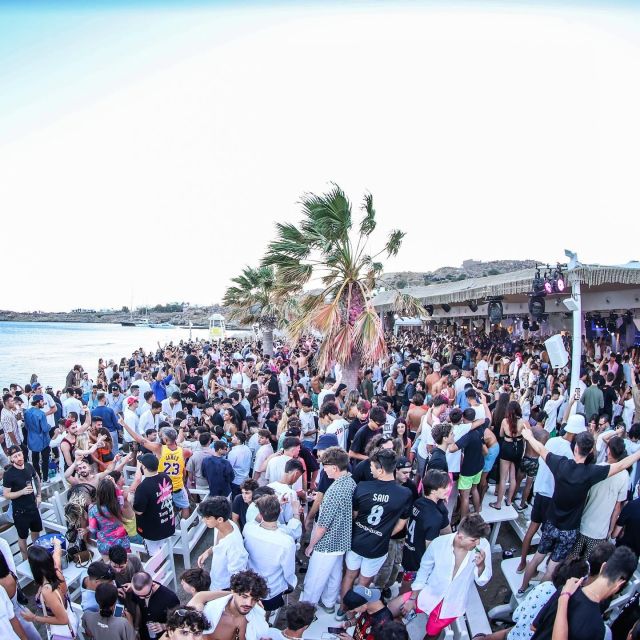 Mykonos: Best Beach Clubs Crawl Day Party - Experience and Itinerary