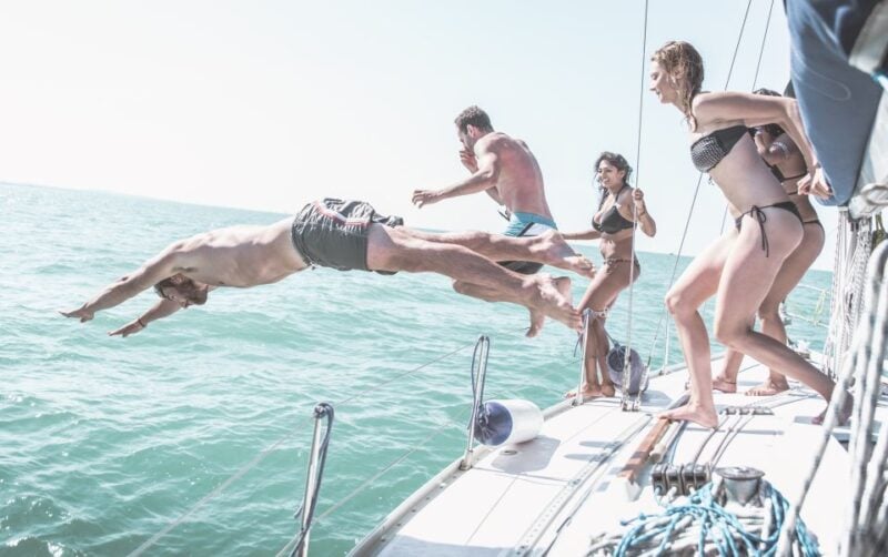 Mykonos: Delos and Rhenia Full-Day Sailing Cruise With Meal - Small Group Sailing Atmosphere