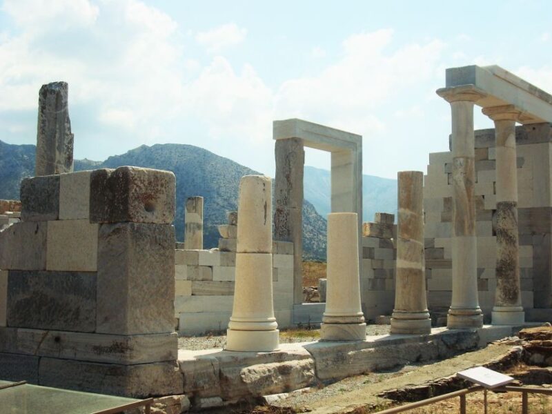 Mykonos: Delos and the City Walking Tour - Colossal Statue of Apollo