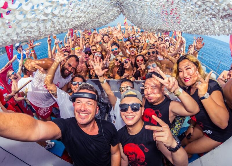 Mykonos: Rhenia & Little Venice Cruise With Snacks & Drinks - Snorkeling and Swimming