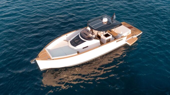 Mykonos: South Coast Private Yacht Trip W/ Snacks & Snorkel - Customizable Add-On Experiences