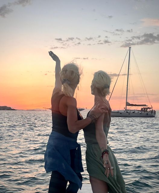 MYKONOS SOUTH OR WEST COAST EVENING SEMI PRIVATE CRUISE - Live Tour Guide Availability