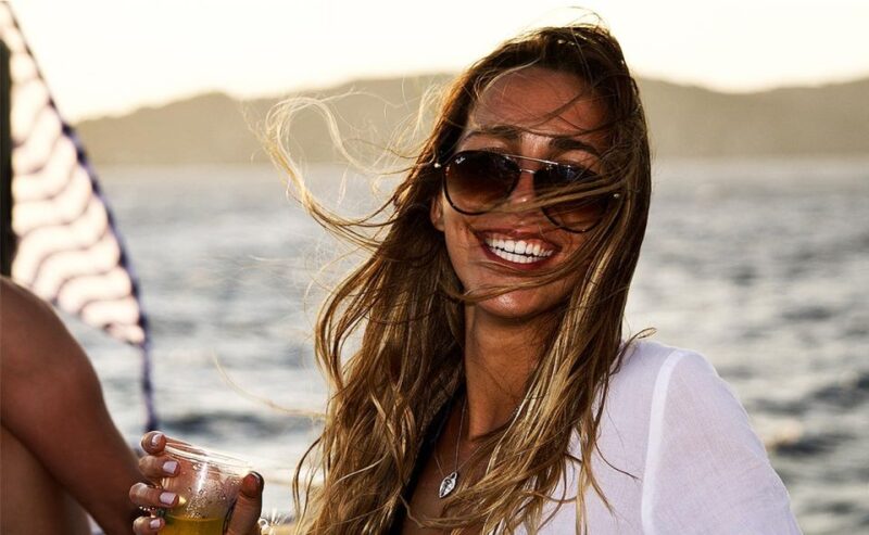 Mykonos: Sunset Boat Party With Open Bar & Live DJ - Sunset Stop and Treats