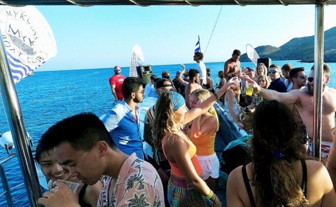 Mykonos: Sunset Boat Party With Open Bar & Live DJ - Inclusions and Exclusions
