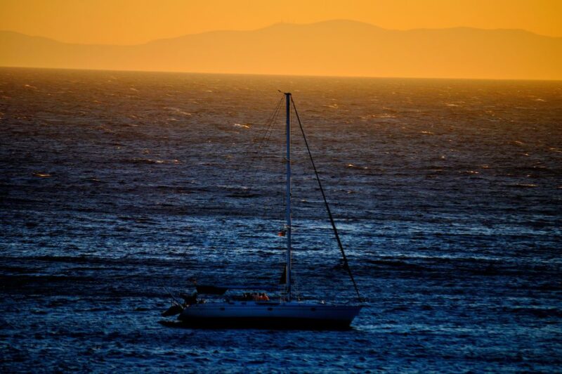 Mykonos: Sunset Yacht Cruise for Adults-Only With Transfers - Passenger Eligibility