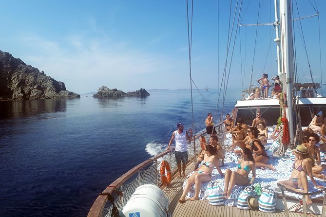 Mykonos: Superior Cruise to Rhenia Island and Delos Guided Tour (Free Transfers) - Complimentary Shuttle Transportation
