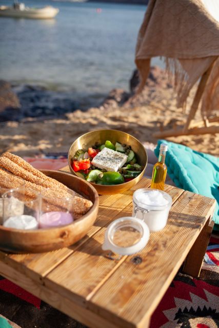 Mykonos: Walking Tour & Food Tasting Beach Picnic - Observing Traditional Neighborhoods