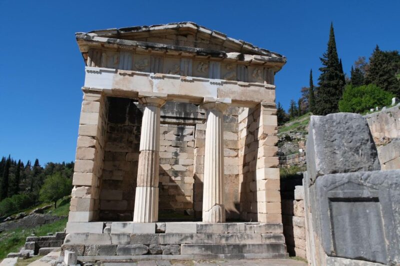 Mystic Delphi Private Tour - Oracle and Its Influence