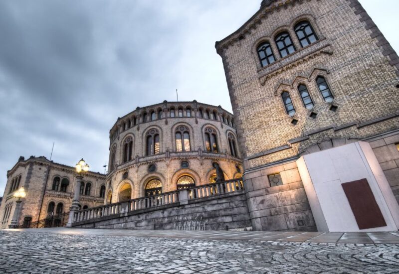Myth and Legends Oslo Walking Tour - Exploring Norse Gods and Architecture