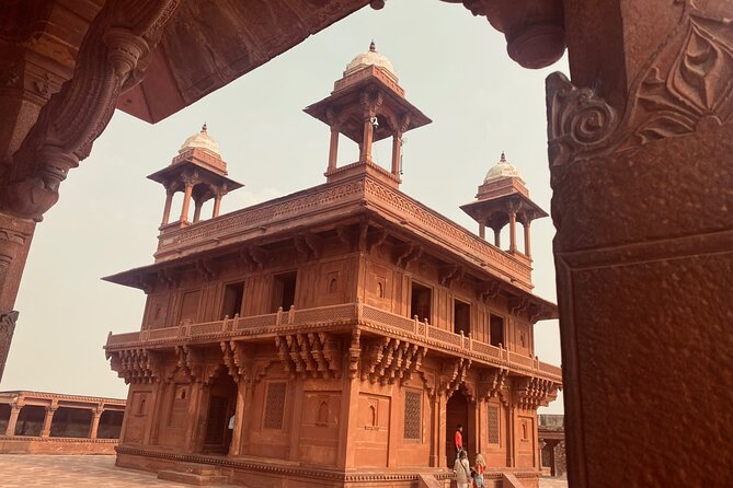 Myth Busting Tour of History in Taj Mahal - Tour Highlights