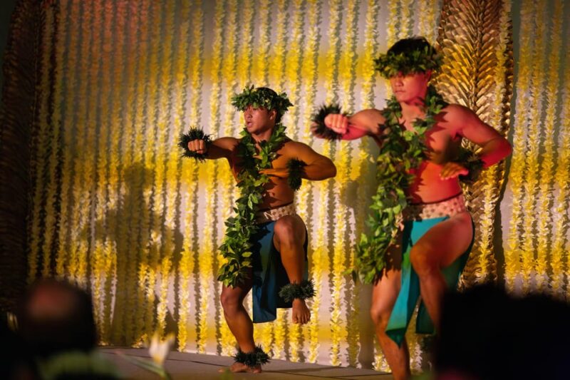 Na Lei Aloha, Luau and Hula Show, Hawaiian Music and Hula - Prelude to the Main Event