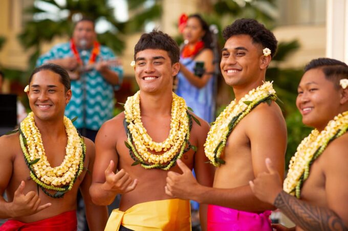 Na Lei Aloha, Luau and Hula Show, Hawaiian Music and Hula - Dress Code and Safety Considerations