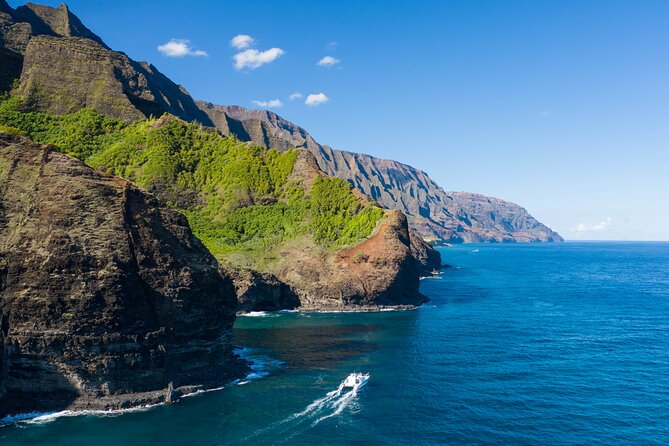 Na Pali Sunset & Sightsee Boat Tour - Passenger Requirements