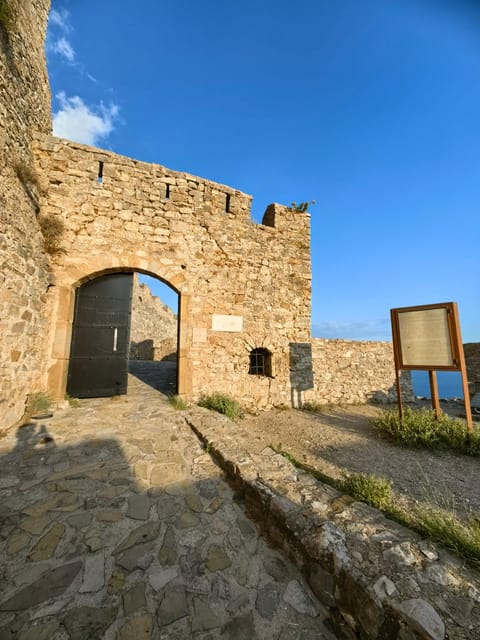 Nafpaktos: Relaxing Walking Tour With a Local by the Sea - Itinerary Highlights