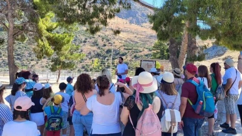 Nafplio: Private Walking Tour With a Local Tour Guide - Key Points