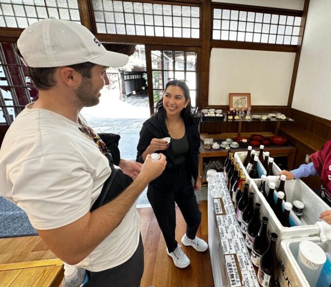 Nagano Sake Tasting Walking Tour - Photography and Souvenir Sharing