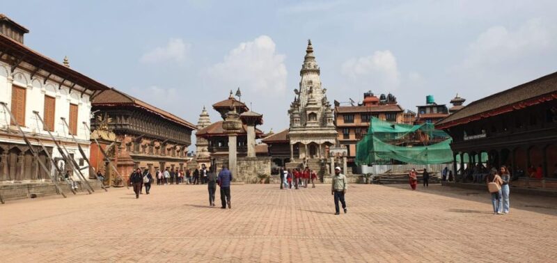 Nagarkot Sunrise and Bhaktapur Day Tour With Guide - Key Points