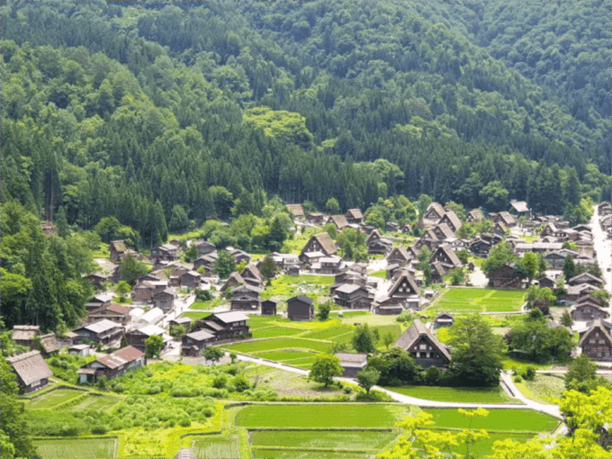Nagoya: Hida Takayama and Gassho-zukuri Village Day Tour - Gassho-zukuri Village