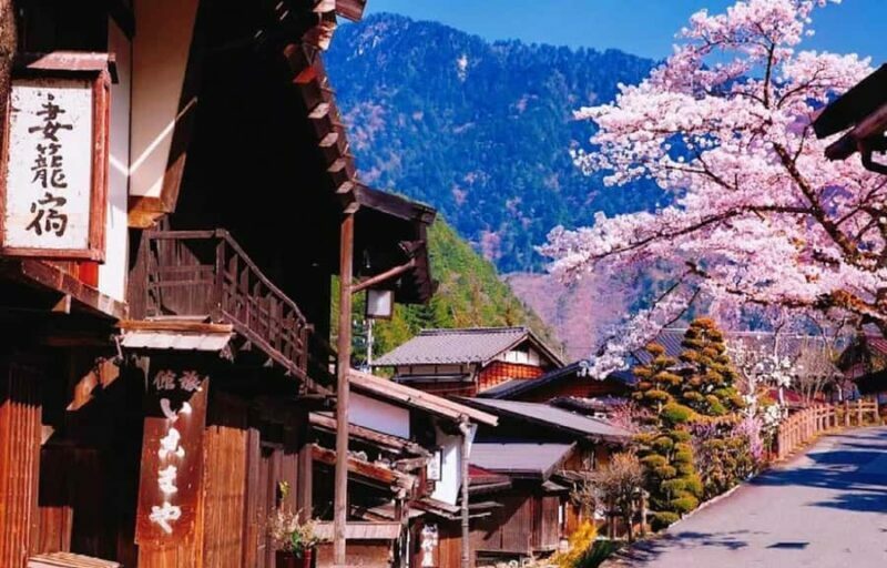 Nagoya: Inuyama Castle, Magome-juku, & Tsumago-juku Tour - Authenticity and Traveler Experience