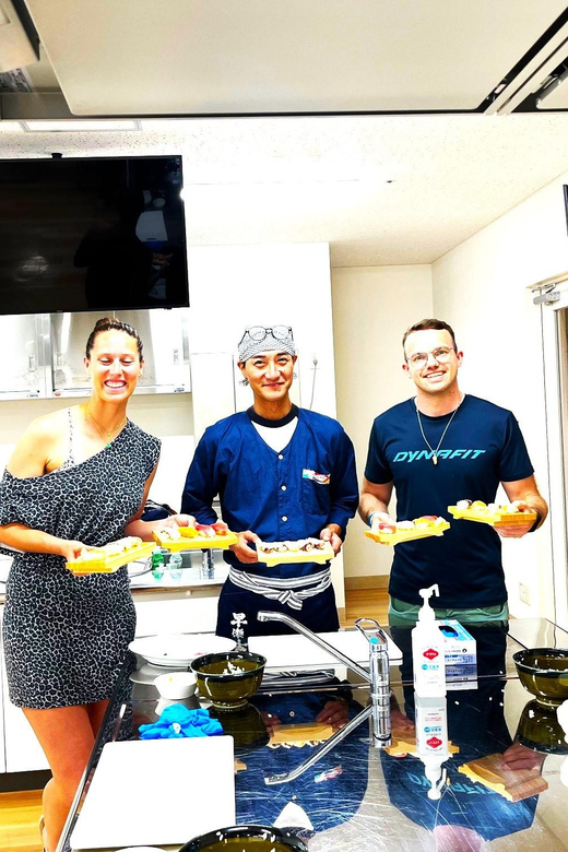 Naha: Sushi Making Experience With All-You-Can-Drink Party - Okinawan Seafood Specialties