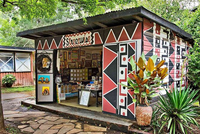 Nairobi Cultural Souvenir Shopping Tour With a Local - Personalized Shopping Experience