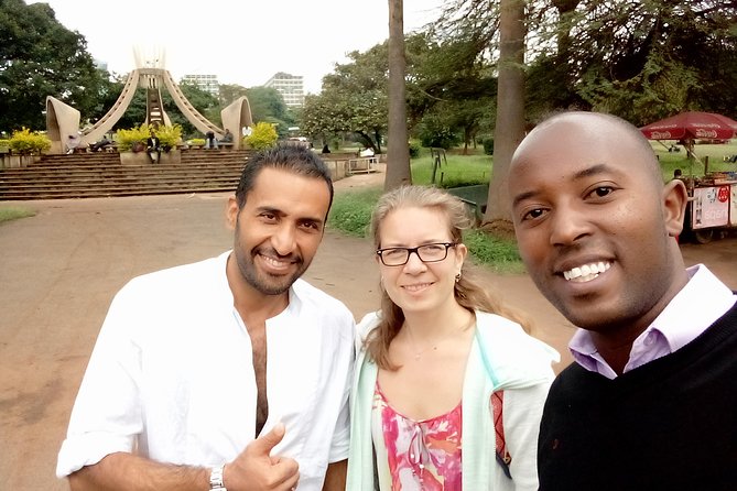 Nairobi Souvenir Shopping and Historical Half Day Tour - Kenyan Artistic Traditions