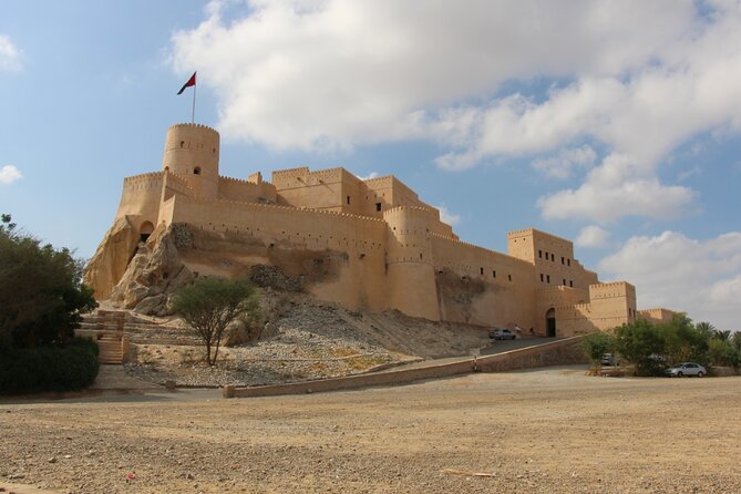 Nakhal Fort-Nakhal Hotspring-Wadi Bani Awf-Bilad Sayt - Private Full Day Tour - Traversing Wadi Bani Awf