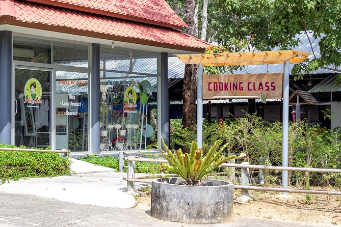 Nang Yam Thai Cooking Experience Full Day Tour, Museum & Samet Nangshe Viewpoint - Good To Know