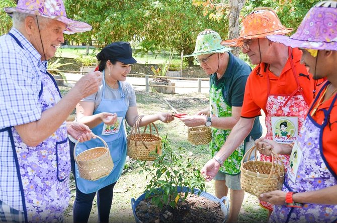 Nang Yam Thai Cooking Experience Full Day Tour, Museum & Samet Nangshe Viewpoint - Exploring Benyaran Museum
