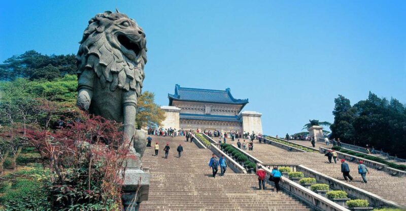Nanjing: Private Customized City Highlights Tour With Lunch - Itinerary Highlights